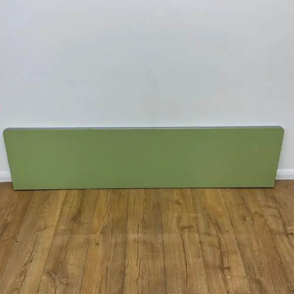 Green 1600mm desktop screen