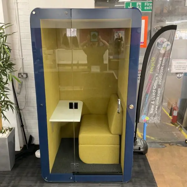 penelope solo blue working meeting pod booth
