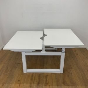 White height adjustable standing desk